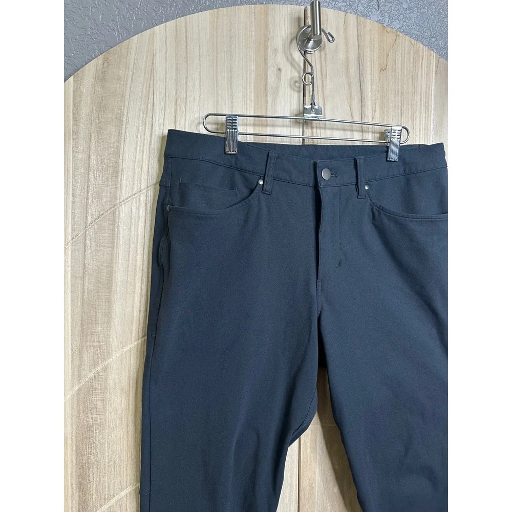 Lululemon Mens‎ Black ABC Commission Cropped Pants Size 31  x 24 Stretch